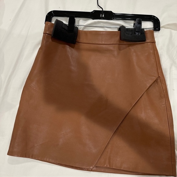 Michelle Mason Brown Leather Skirt (LIKE NEW) - Picture 3 of 10